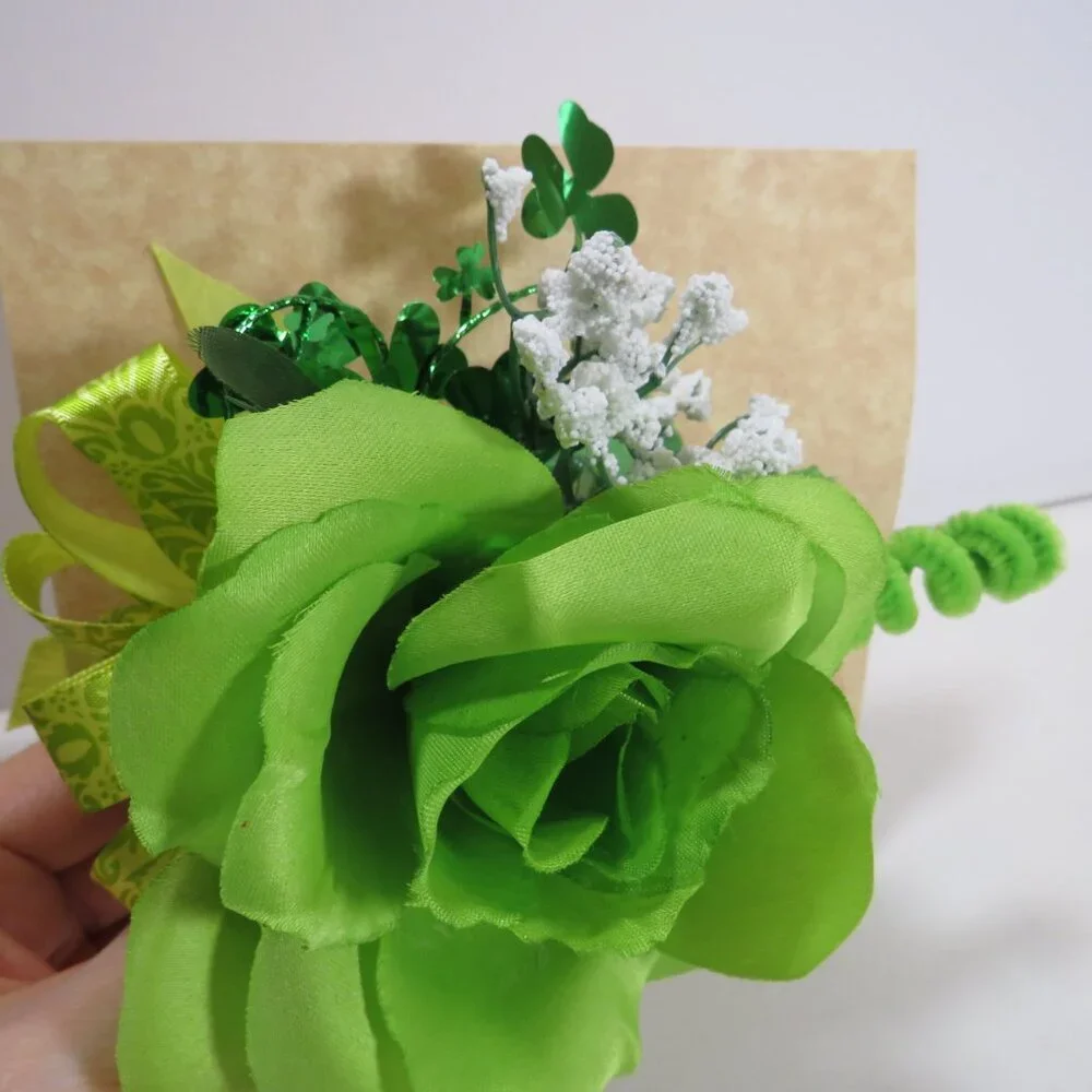 (1) Green Rose boutonniere with baby's breath faux flower